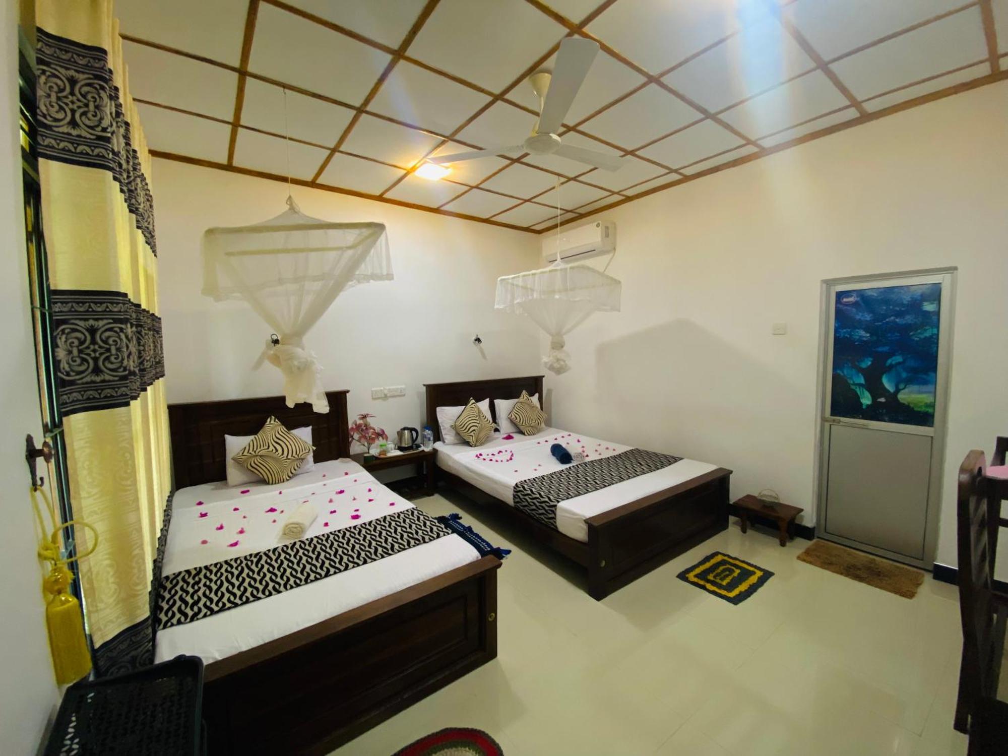 Lucky Villa シギリヤ エクステリア 写真